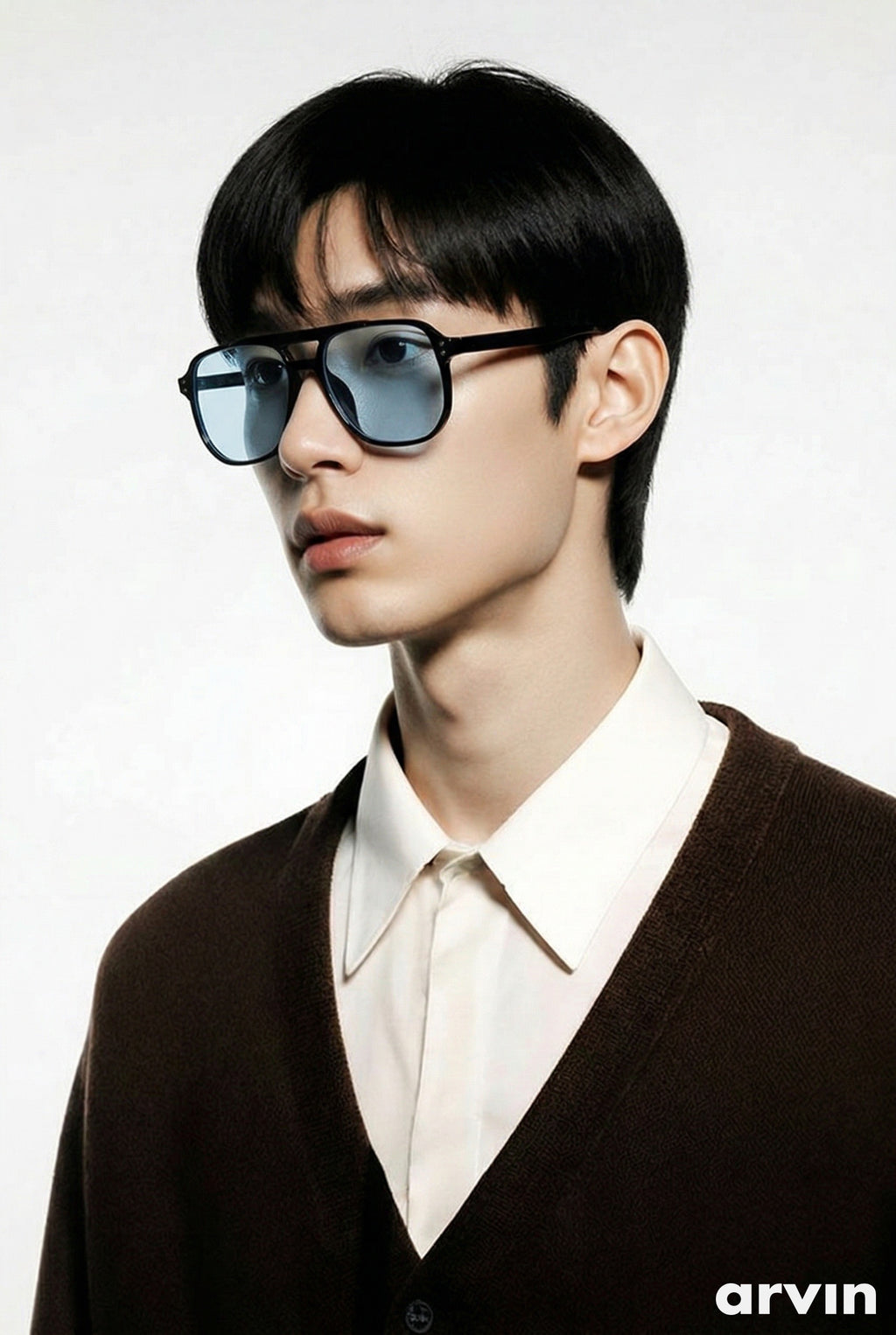 Blue Static sunglasses lifestyle shot